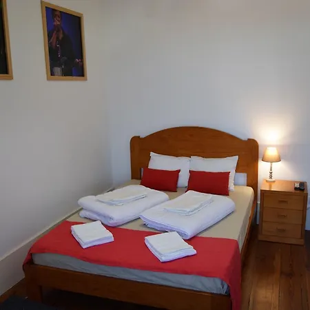 Rock N'porto Hostel